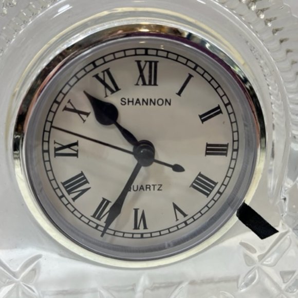 Shannon Lead Crystal Mantle CLOCK Hand Crafted Designs of Ireland Quartz 11.5x7" - Picture 2 of 11